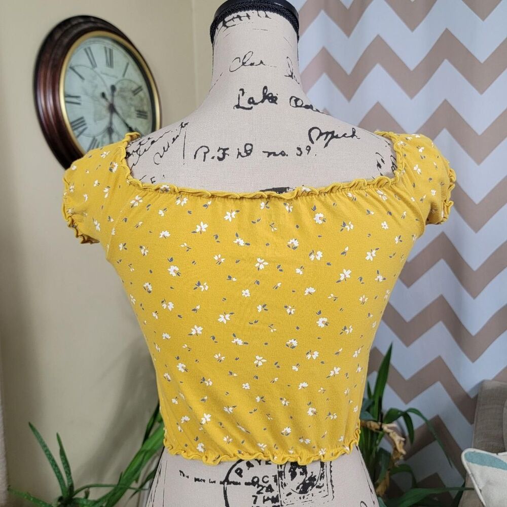 Arizona Women's White and Yellow Crop-top - Picture 4 of 5